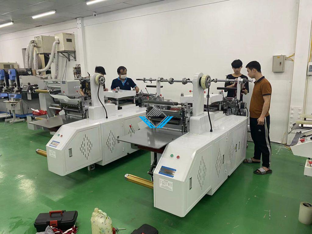 Máy bế decal cuộn 320mm