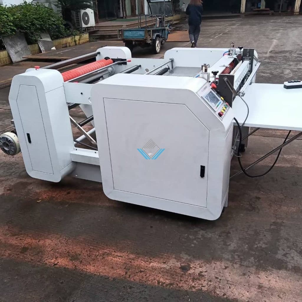 máy cắt decal cuộn