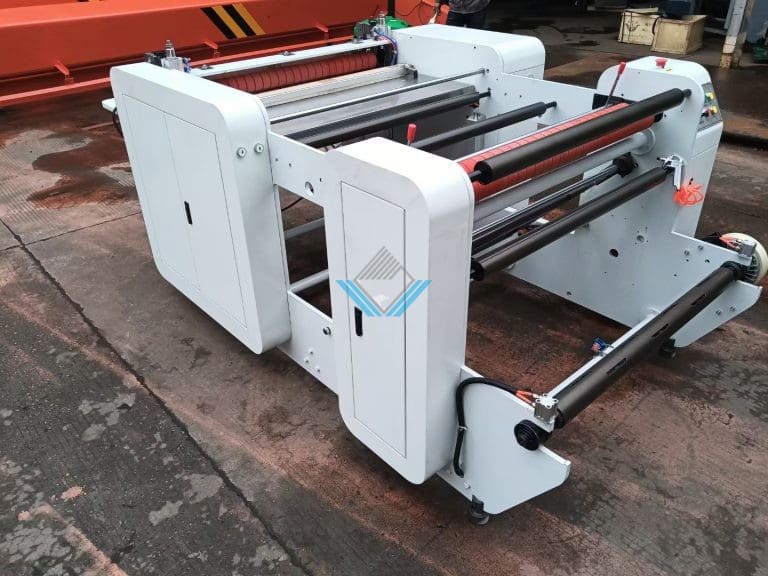 máy cắt decal cuộn