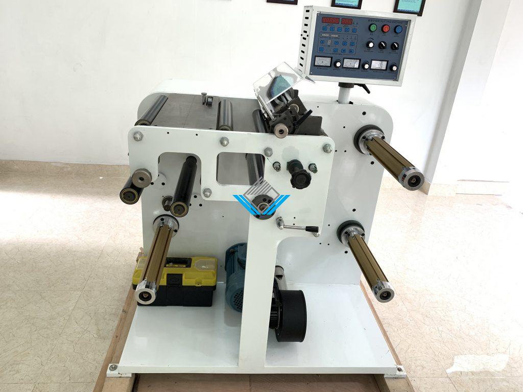 Máy chia cuộn decal 